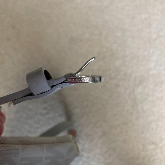 Michael Kors belt bag - Picture 5 of 11